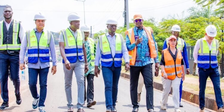 Guinée: Réseau routier guinéen; Le constat de Laye Sékou Camara sur les routes dégradées et les chantiers bloqués.