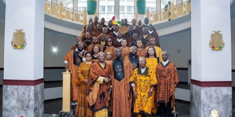 Guinée: Décrets: Mamadi Doumbouya met fin aux fonctions de Amadou Oury Bah et son gouvernement