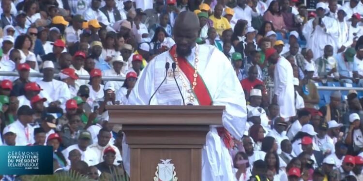 Guinée: Investiture du président de la République :Mamadi Doumbouya prête serment et entre officiellement en fonction    