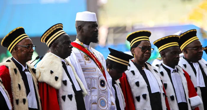 Guinée: Après l&rsquo;investiture, le président a 10 jours pour déposer la déclaration écrite sur l&rsquo;honneur de ses biens    