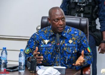 Guinée: Général Balla Samoura » Les VA sont exclusivement destinés au service « 