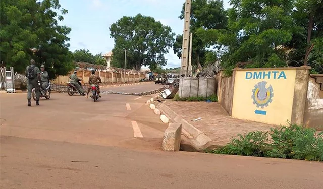 Mali : combats en cours à Bamako et dans plusieurs villes du pays
