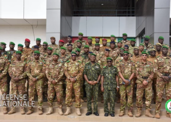    Coopération militaire Guinée–Mali : des officiers stagiaires maliens en immersion dans les institutions de défense guinéennes