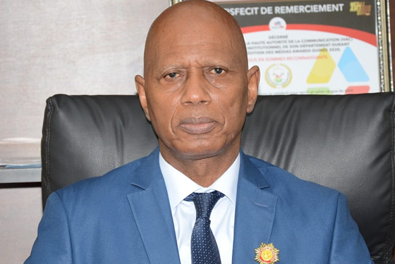 Guinée : la HAC suspend l’émission “Guinée Today” et sanctionne deux journalistes pour propagande électorale