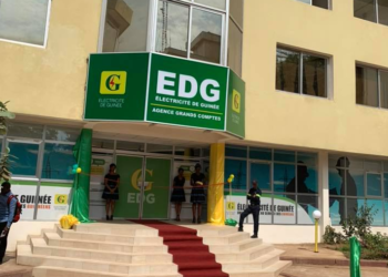 Guinée : un dysfonctionnement informatique perturbe la fourniture d’électricité dans plusieurs quartiers de Conakry