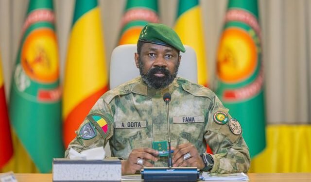 Mali : Assimi Goïta prend les rênes de la Défense et nomme le général Oumar Diarra ministre délégué
