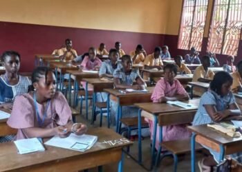 Guinée : Lancement des examens d&rsquo;entrée en 7ᵉ année, des milliers de candidats à l&rsquo;épreuve