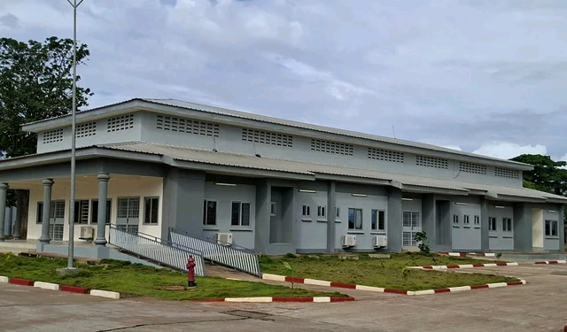 SOGEFEL exporte le savoir-faire guinéen : l&rsquo;entreprise réalise deux infrastructures majeures de la CEDEAO en Sierra Leone
