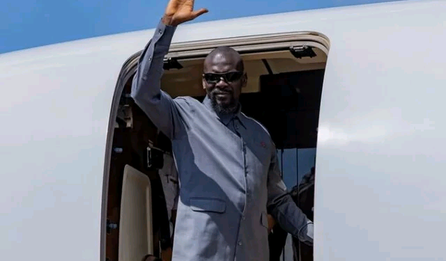 69ᵉ Sommet de la CEDEAO : le président Mamadi Doumbouya en route pour la Sierra Leone pour sa première participation depuis son élection