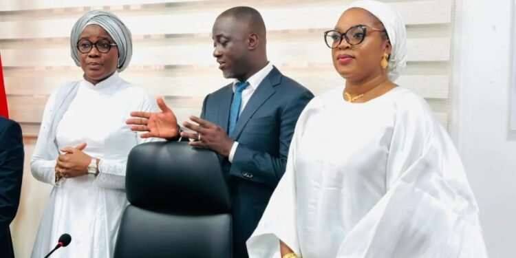 Patricia Lamah quitte ses fonctions avec émotion et adresse un message d’espoir à la jeunesse guinéenne