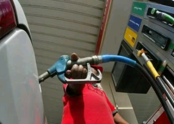 Carburant : la Guinée maintient le litre à 12 000 GNF depuis 2022