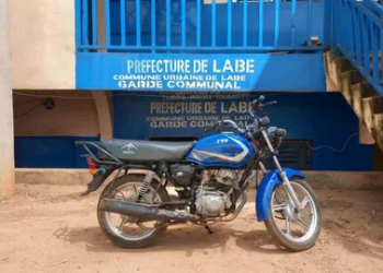 Une moto volée retrouvée au marché central de Labé grâce à la vigilance de son propriétaire