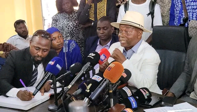 Guinée: Aboubacar Soumah dénonce une violation présumée du protocole d’accord sur le recrutement des enseignants