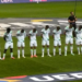 Irlande–Israël : les joueurs irlandais baissent la tête pendant l’hymne israélien