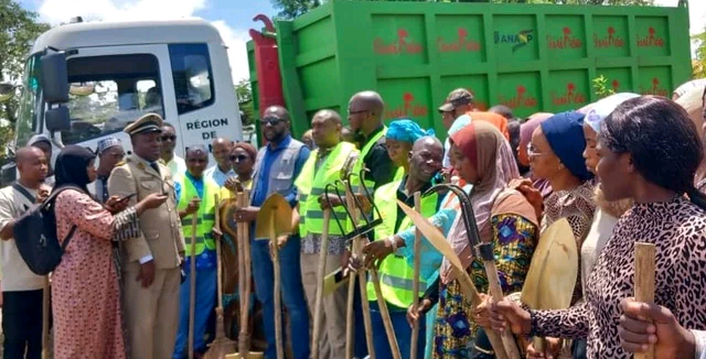 Mamou : l’ANASP dote la région d’un camion et de kits d’assainissement