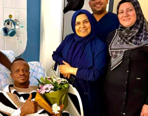 Marcus Garvey de Banlieuz’Art poursuit sa convalescence entre la Grèce et la Turquie