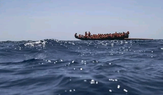 Traversée Sénégal–Canaries : AlarmPhone signale la disparition de contact avec une embarcation de 60 migrants