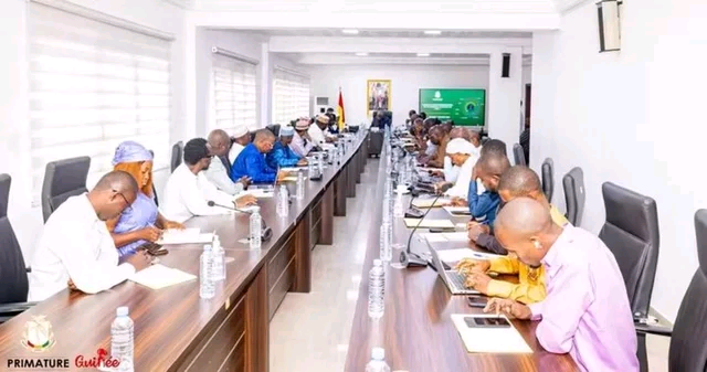 Guinée : le gouvernement évalue l’avancement des projets du pôle Souveraineté et Gouvernance