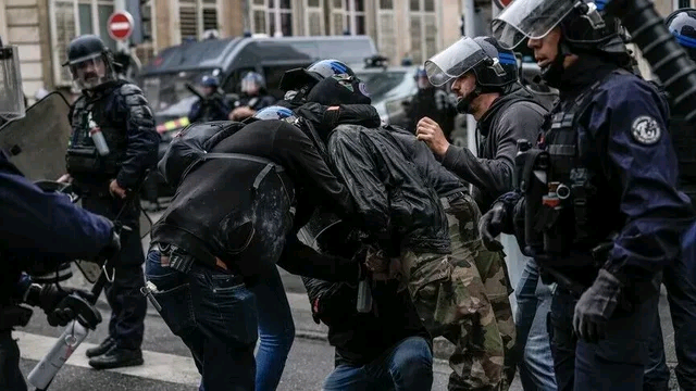 Belfort : l’interpellation d’un adolescent dans un cours d’eau déclenche une polémique en France