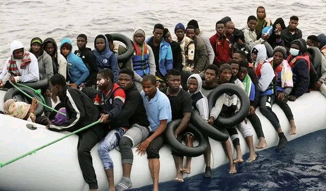 Migration irrégulière : 228 migrants débarquent aux Canaries, des Guinéens parmi les passagers