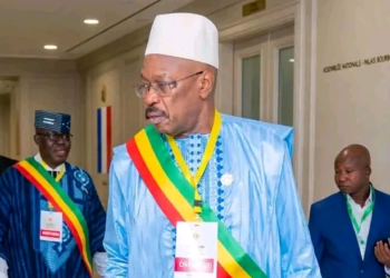 Semaine parlementaire : Ousmane Kaba alerte sur les conséquences de l’interdiction des sachets d’eau