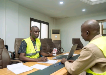Guinée : 51 jeunes formés à la conduite de poids lourds grâce au partenariat entre GUICOPRES et l’ASCAD