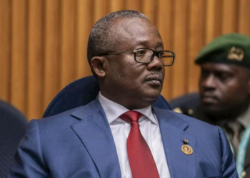 Guinée-Bissau : la junte bloque le retour d’Umaro Sissoco Embalo et ravive les incertitudes politiques