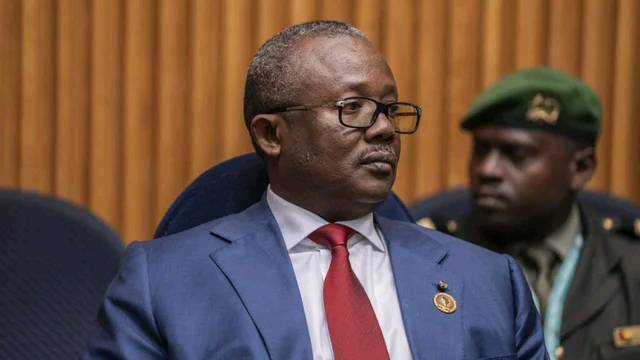 Guinée-Bissau : la junte bloque le retour d’Umaro Sissoco Embalo et ravive les incertitudes politiques